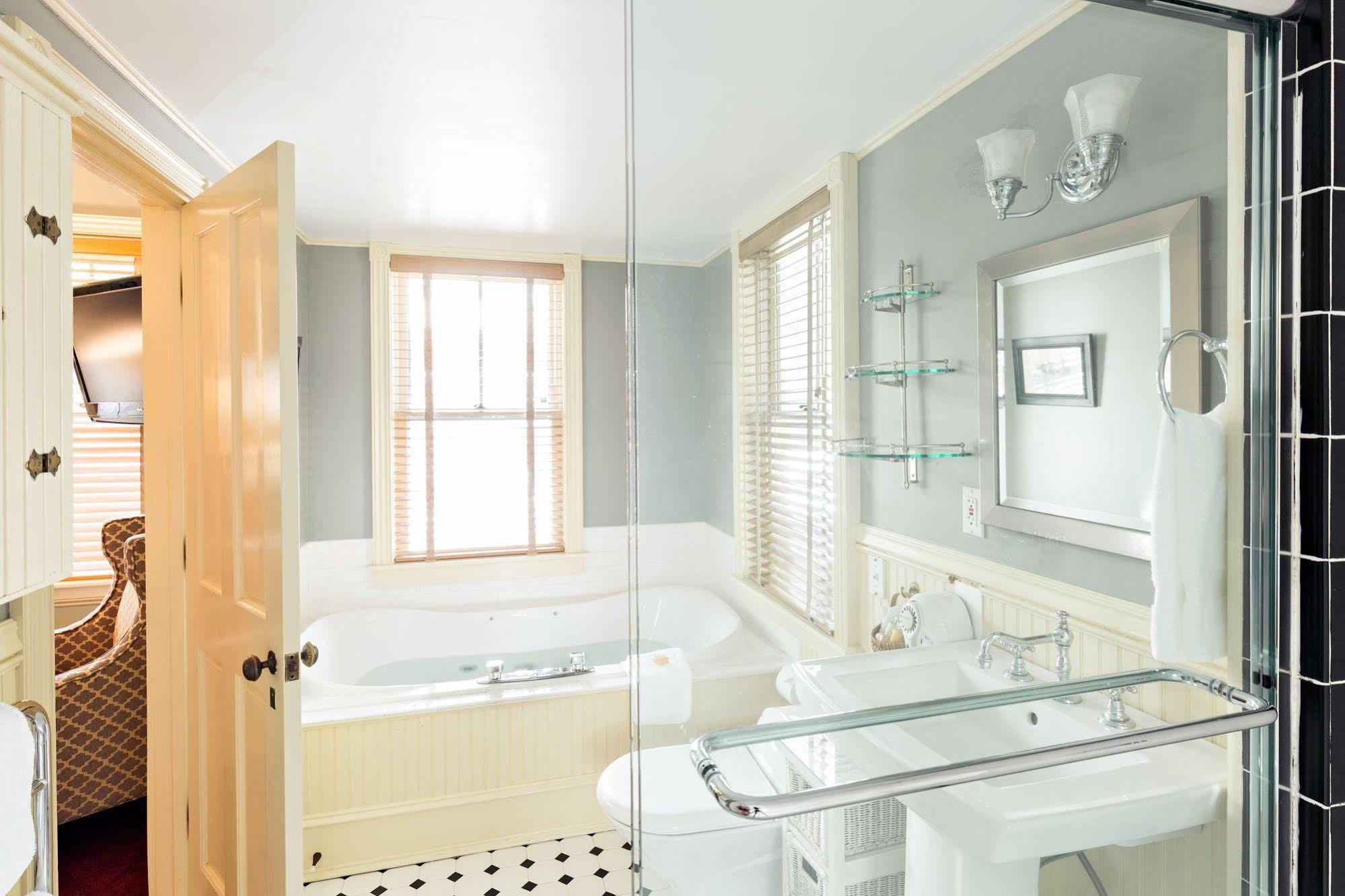 Brass Key Guesthouse Adults Only Provincetown Luaran gambar